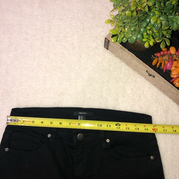 🔥🔥🔥NEW !▪️FOREVER 21 Jeans Women ▪️Size 30 Black Jeans - Picture 5 of 7